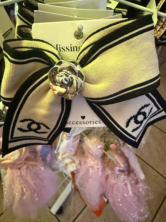 CC large Bows